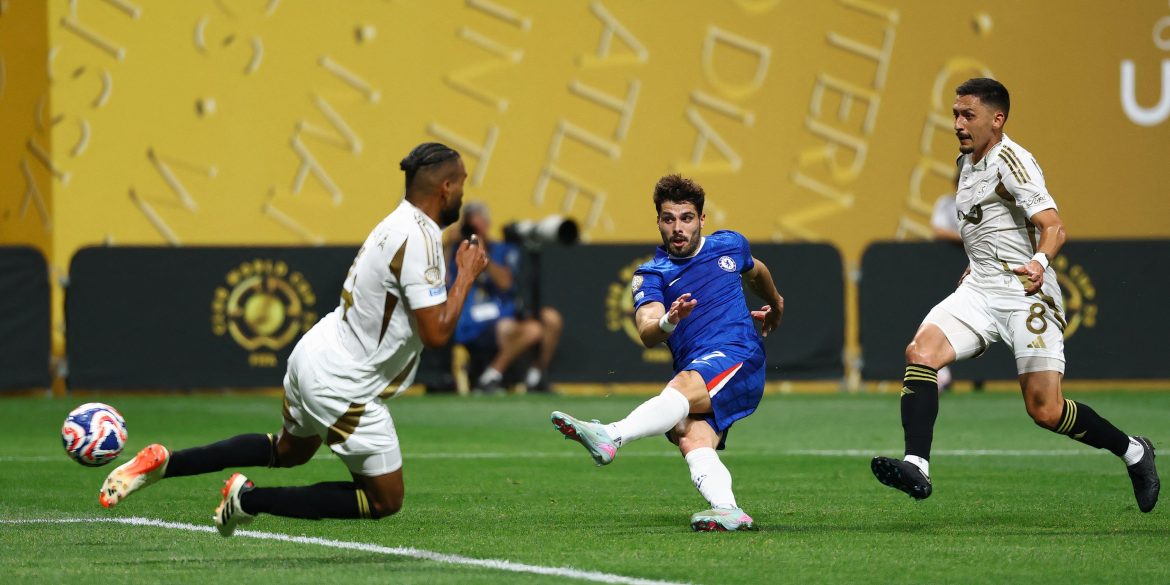 More exciting than Neto: Chelsea in talks to sign "world-class" £51m star