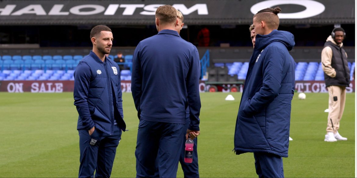 Club chiefs think £150k-p/w ace wants to join Leeds; could terminate deal
